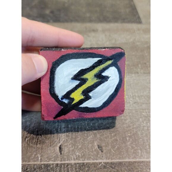 Superhero Flash DC Comics hand painted rock Decor figure - Picture 6 of 6